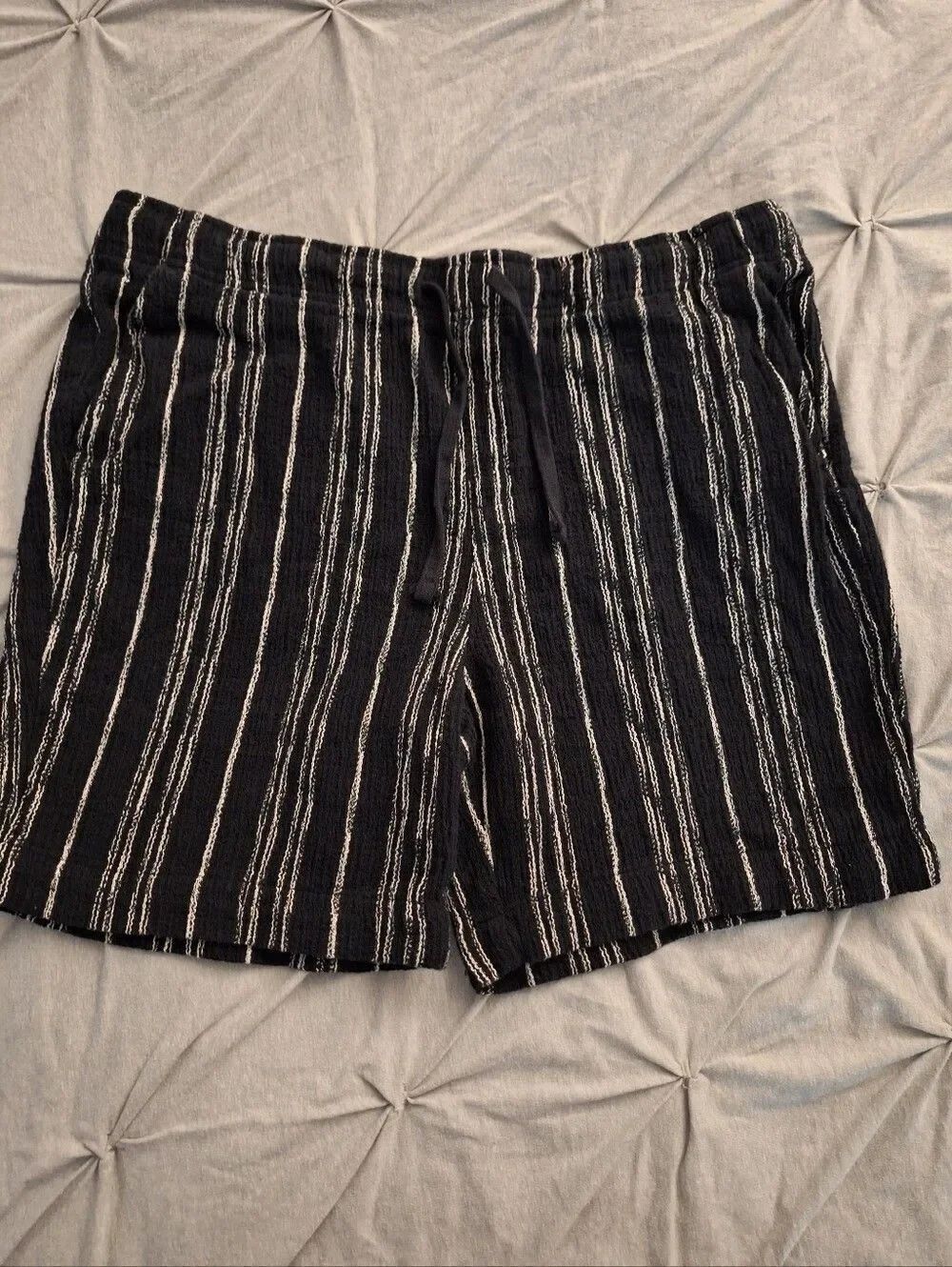 Denim Co L Cotton Black And White Shorts